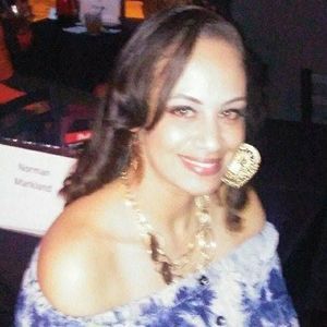 Meet your Posher, April